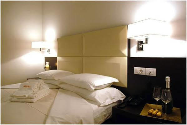 Hotel Geier à Torbole Sul Garda Extérieur photo